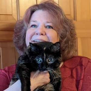 Meet your Posher, Elaine